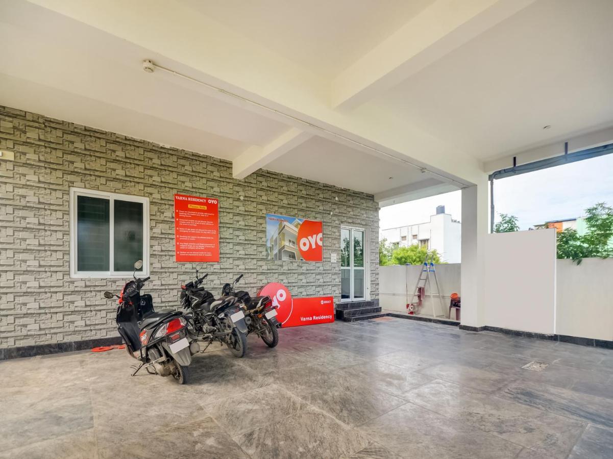 Oyo 75814 Hotel Varna Residency コインバトール エクステリア 写真